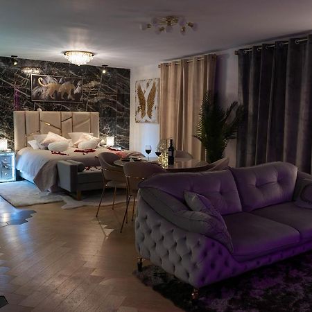 Magnifique Loft / Spa En Face De La Cathedrale ! Narbonne Kültér fotó