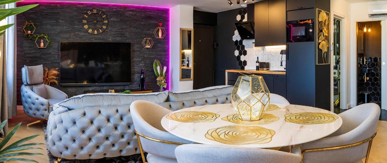 Magnifique Loft / Spa En Face De La Cathedrale ! Narbonne Kültér fotó