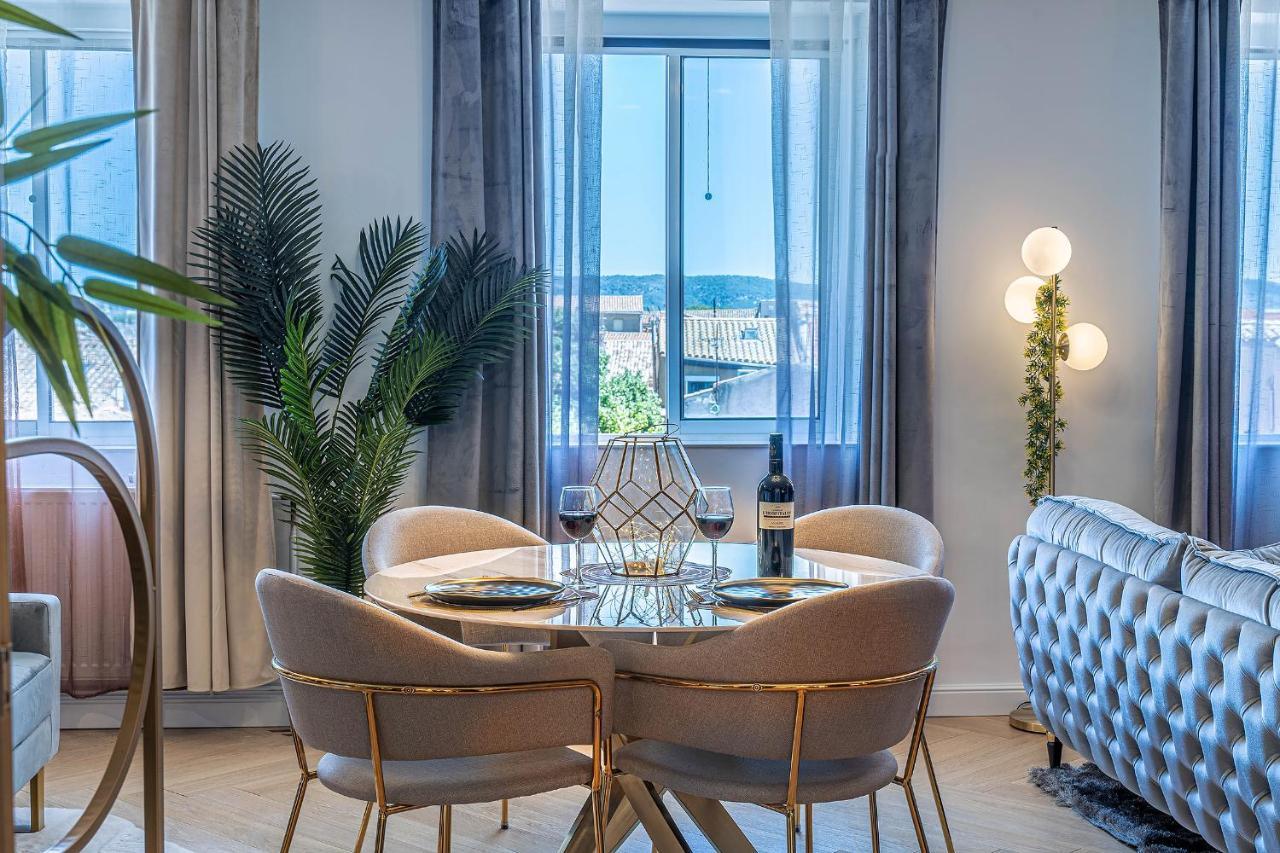 Magnifique Loft / Spa En Face De La Cathedrale ! Narbonne Kültér fotó