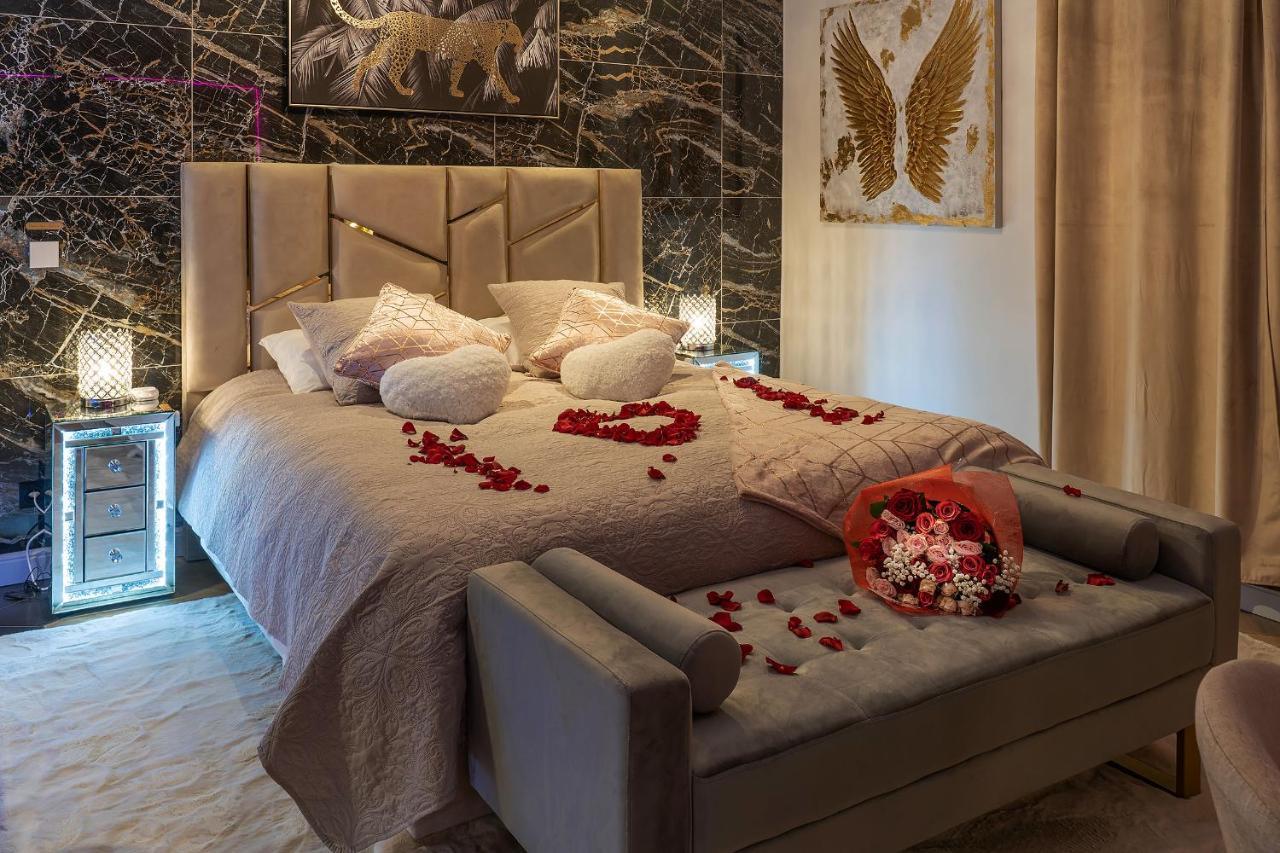 Magnifique Loft / Spa En Face De La Cathedrale ! Narbonne Kültér fotó